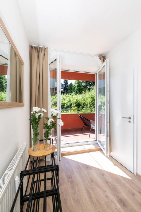 Alure Residences 2 & 24H Self Check-In, Parking In The Garage In The Apartment Building Included, New Building, Terrace, Green Location With A Forest Park With A Lake, Children'S Playground Banska Bystrica Bagian luar foto